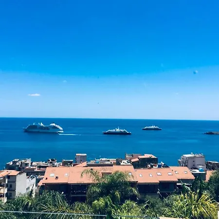 Luxury, Vittorio, Pool, Taormina,etna & Seaview Vila *