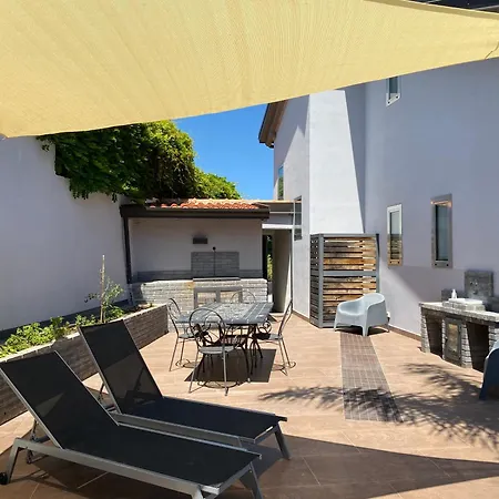 Luxury, Vittorio, Pool, Taormina,etna & Seaview Vila Giardini Naxos