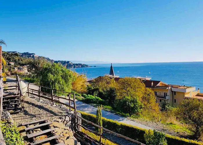 Luxury, Vittorio, Pool, Taormina,etna & Seaview Giardini-Naxos