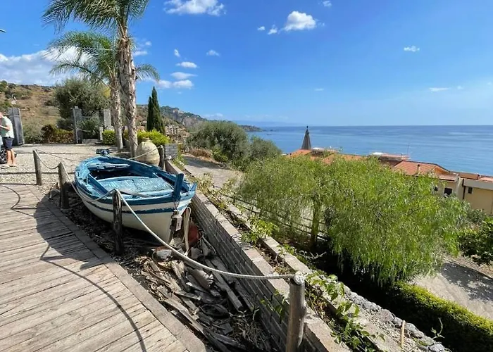 Luxury, Vittorio, Pool, Taormina,etna & Seaview Villa