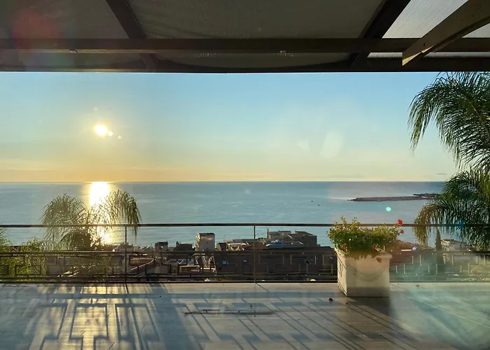 Luxury, Vittorio, Pool, Taormina,etna & Seaview Giardini-Naxos