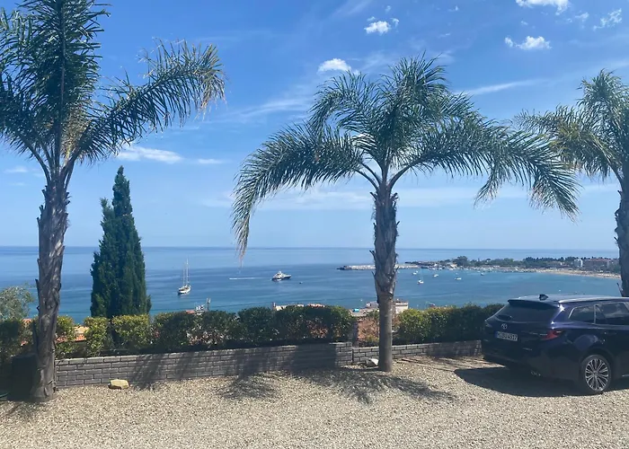 Luxury, Vittorio, Pool, Taormina,etna & Seaview * Giardini Naxos