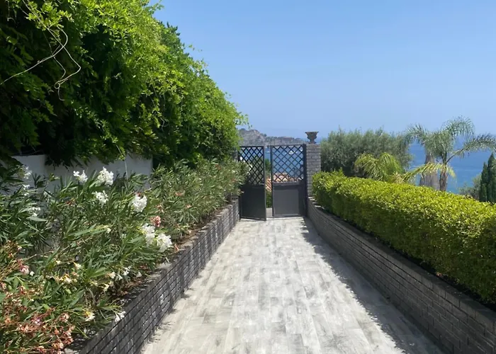 Luxury, Vittorio, Pool, Taormina,etna & Seaview Villa *